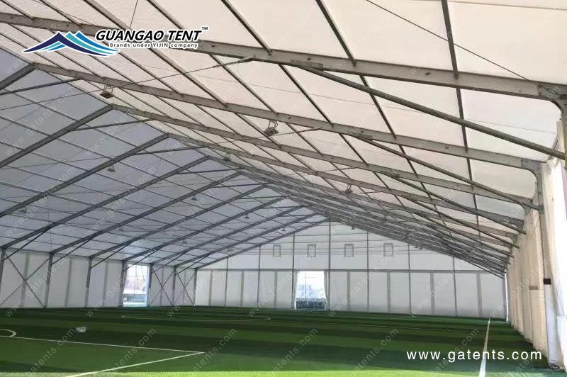 Carpa del estadio de fútbol